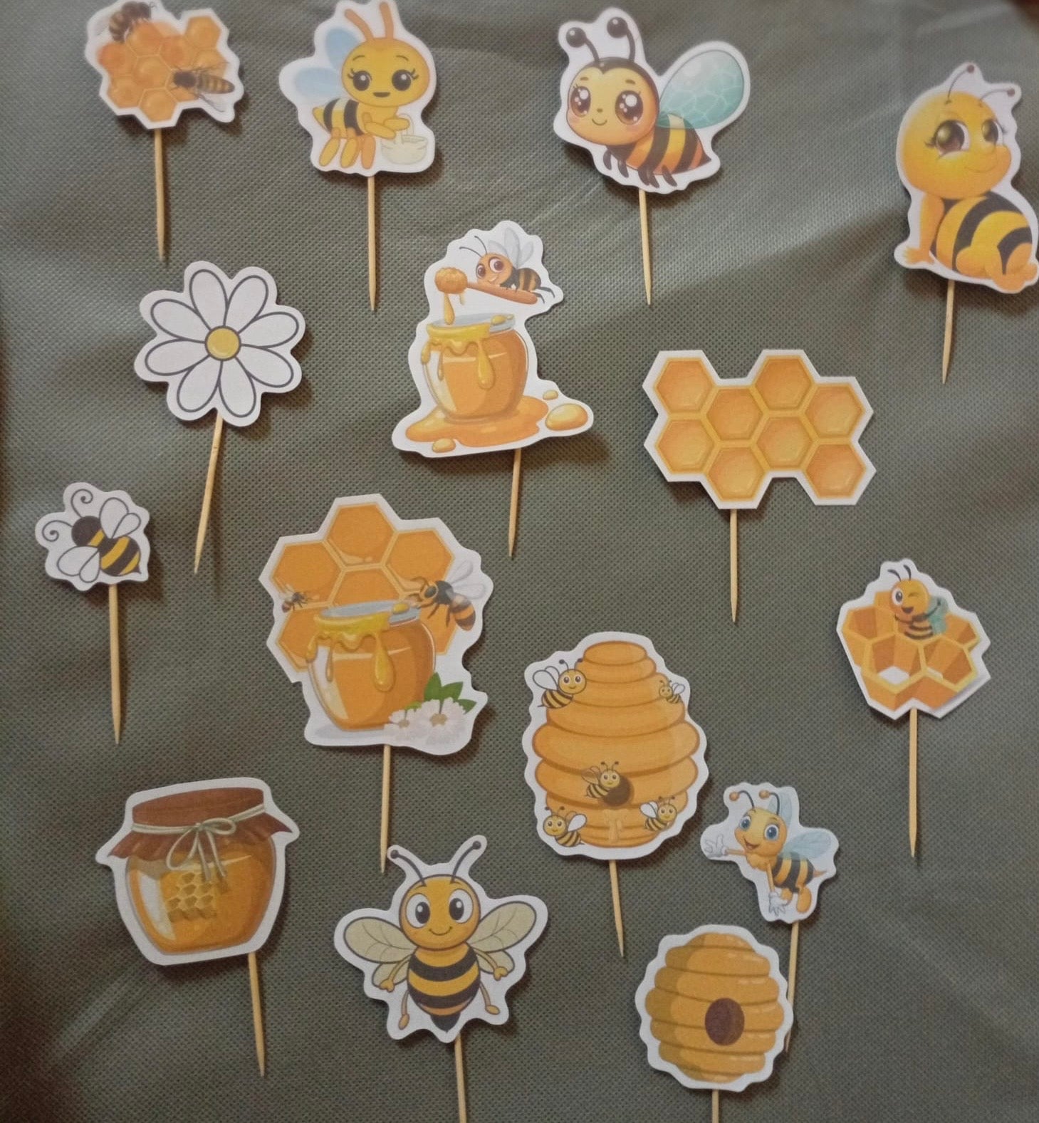 Honey and bee party set