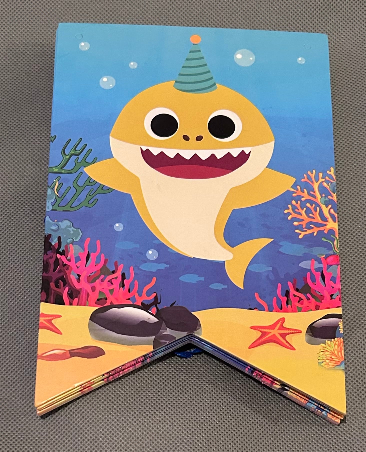 Baby shark party set